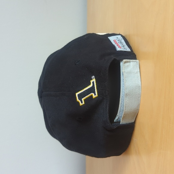 NASCAR Martin Truex Jr. Hat, Bass Pro, Tracker Boats, SnapOn, Chase Authentics - Picture 3 of 16